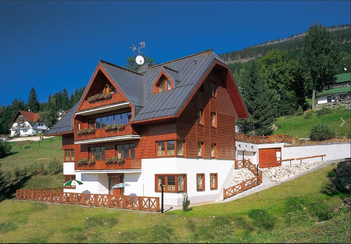 Triluzkovy Pokoj Pension Kubu Špindlerŭv Mlýn 外观 照片